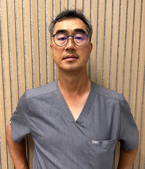 Implant Specialist Tarzana Encino, CA Dr. Keum Kang Choi